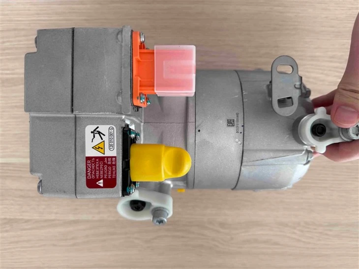 Auto Air Conditioning Compressor