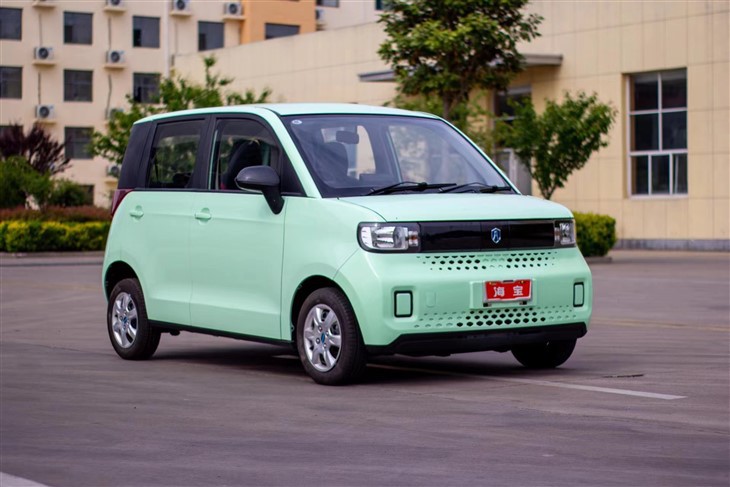 Haibao EQ Luxury Smart Right Hand Drive New Energy Electric Car EV