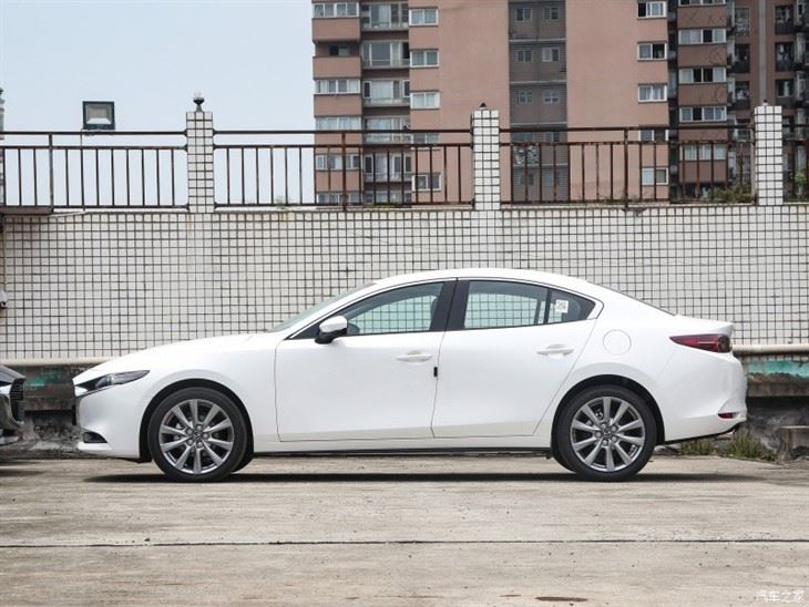 Mazda 3 2023 Model 2.0T AT FWD