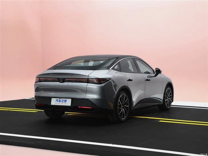 2024 Arcfox Alpha S5 4WD liftback sedan 