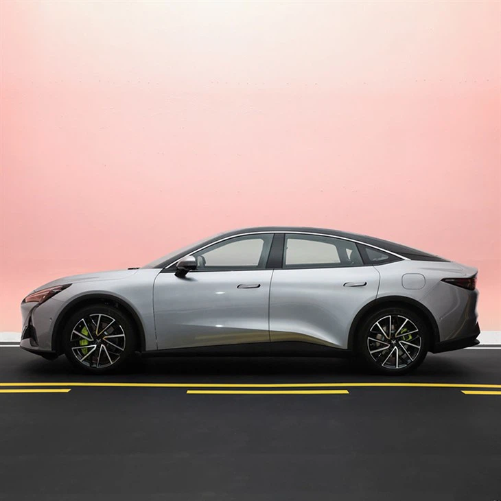 2024 Arcfox Alpha S5 4WD Coupe